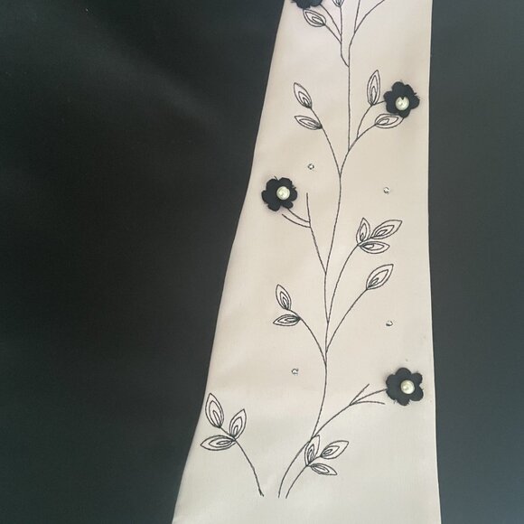 Old money cocktail dress. - Picture 6 of 11